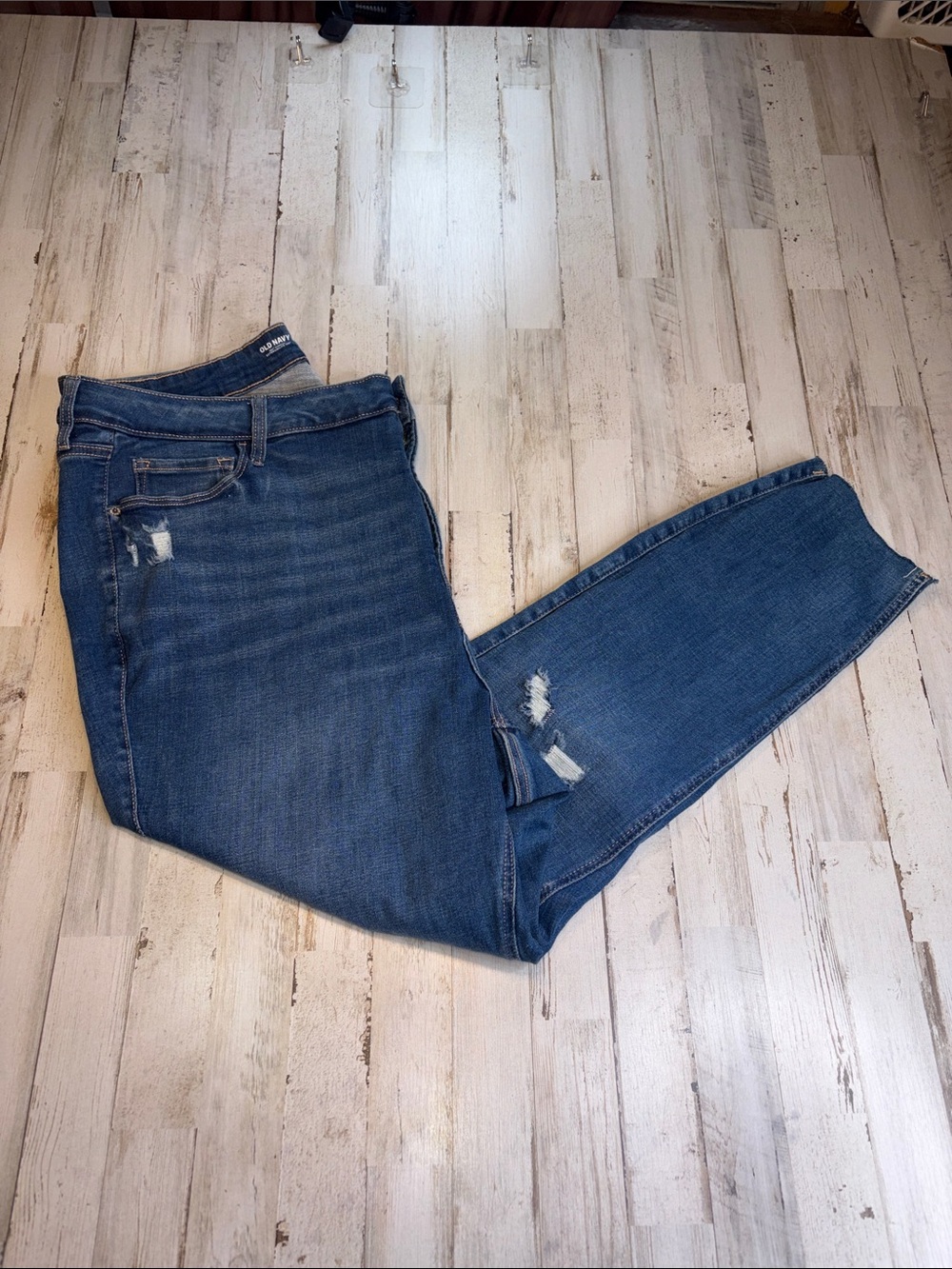 Old Navy Extra High-Rise RockStar Super Skinny Distressed Jeans Plus Size 24